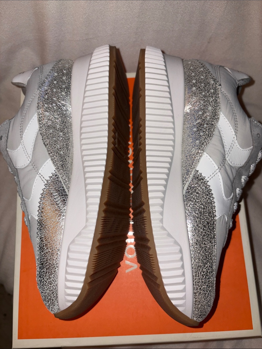 NWT VOILE BLANCHE Lana Fresh Metallic Sneaker in Silver Grey - Picture 13 of 14